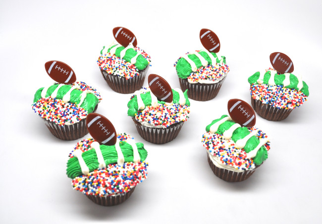 Super Bowl Cupcakes : Stoney Clover Lane
